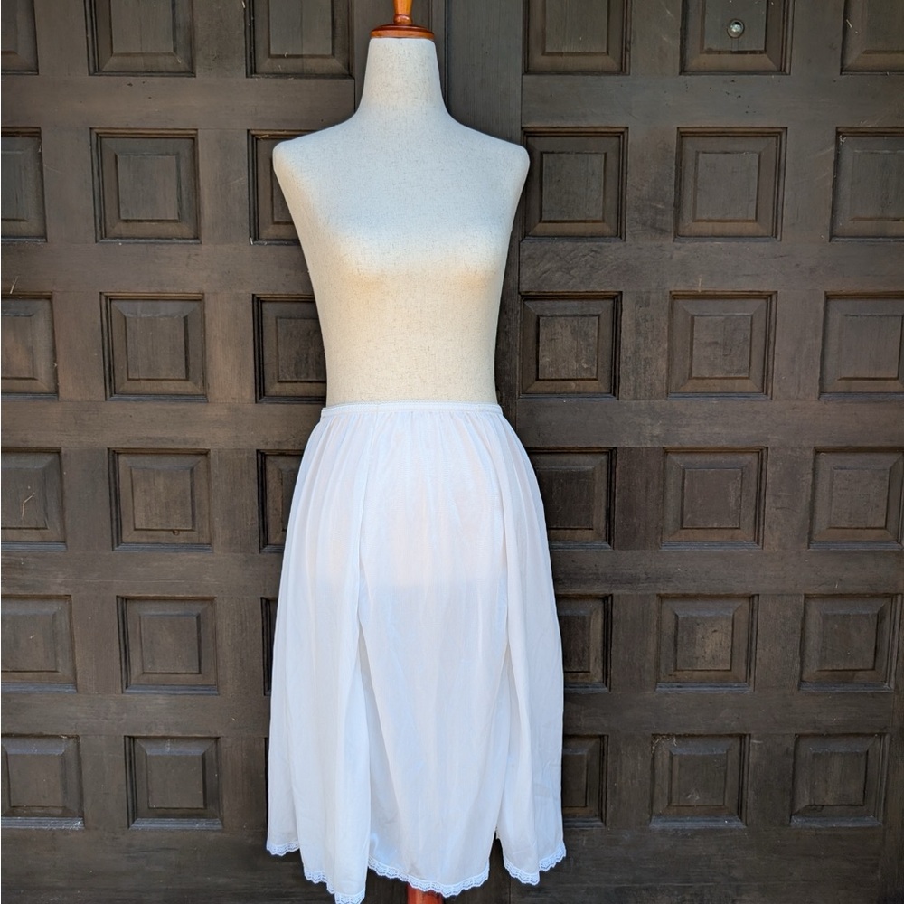 Vintage White Slip